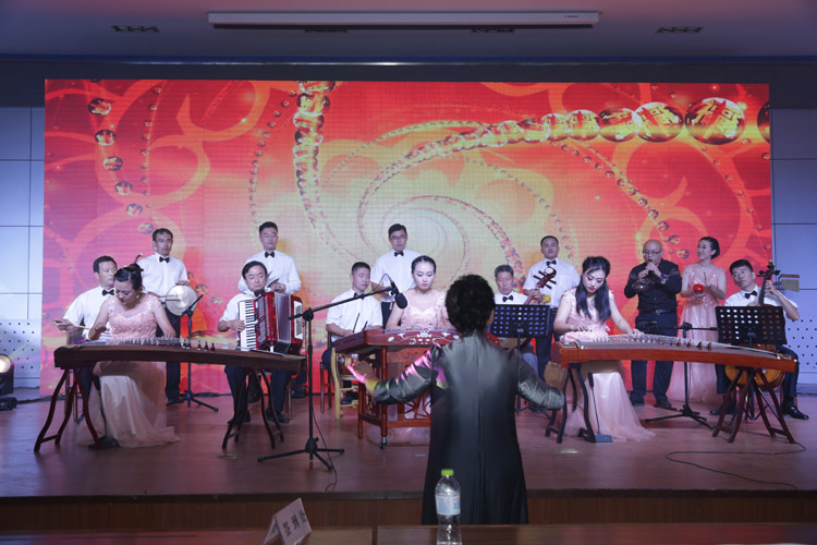器乐合奏《幸福年》