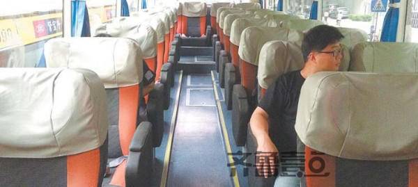 定制公交争夺战!嗒嗒巴士来济南,票价6元还送