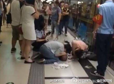 天涯副主编猝死年仅34岁 地铁上突然晕倒随后失去意识