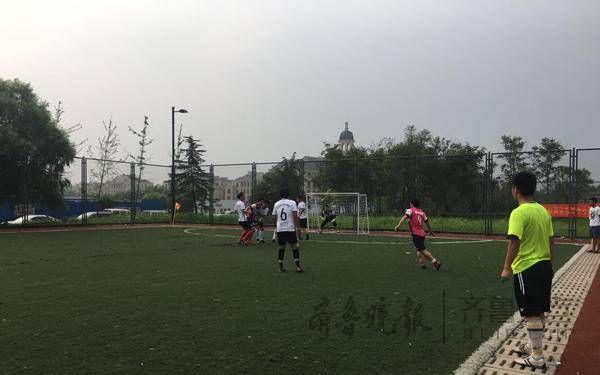 钓鱼一号院上海滩杯5人制足球赛圆满落幕