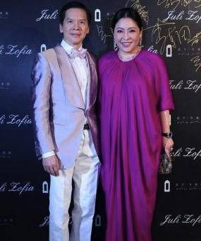 向华强陈岚来济南登台啦!向父:向佐拍戏我是拒