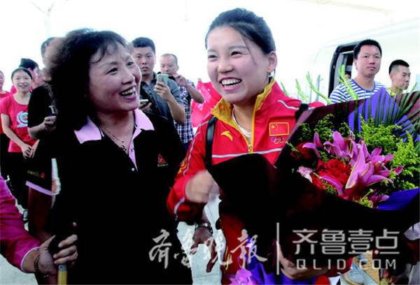 张梦雪回济南却不能撸串!和傅园慧是好友,性格