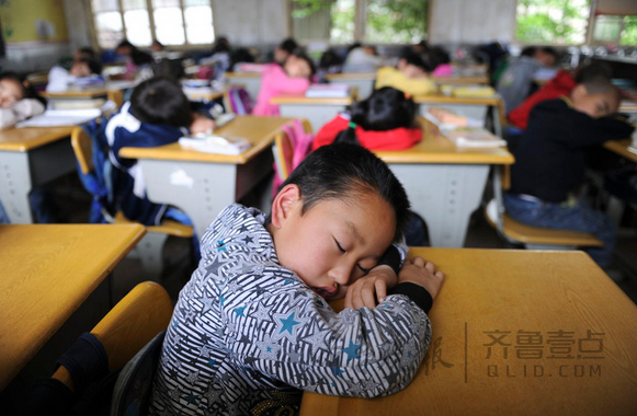 芝罘中小学执行秋冬时间表:小学缩短午休半小小学生对感想运动会的图片