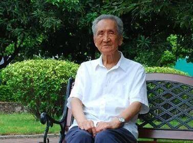 深圳建市后首任市委书记张勋甫同志逝世系山东