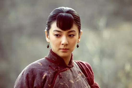 把陕北花袄子穿出了野性美  现实比剧情狗血  张雨绮与《白鹿原》
