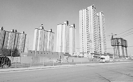 说好两年交房 济南汇贤雅居六年未完工