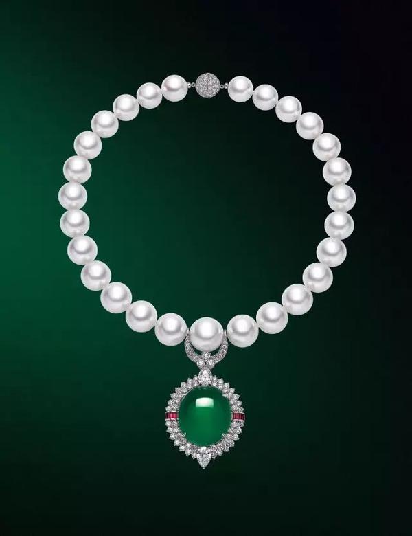 生肖珠宝展品中,那些美醉人心的高级定制翡翠珠宝