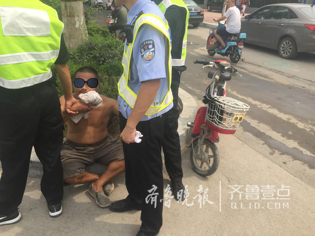 被交警抓到的图片图片