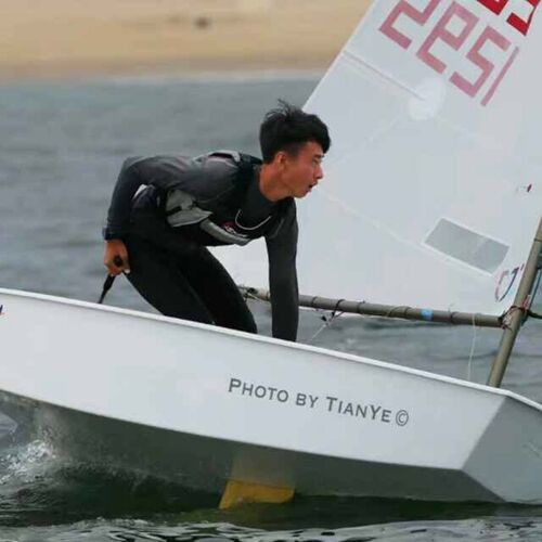 帆船进校园收获硕果青岛小将扬帆全运会op组摘银
