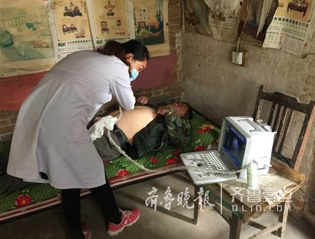 聊城:健康扶贫,医生入户上门服务