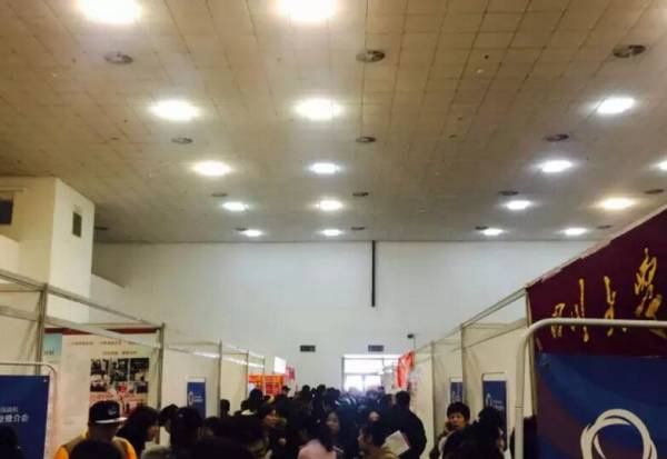 山东首届艺术类专业推介会人气旺,李易峰母校