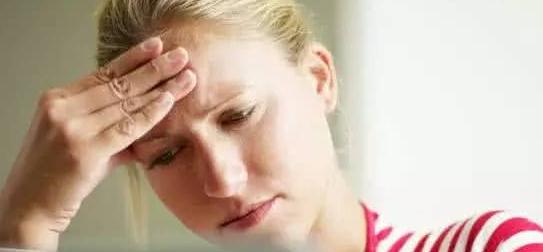 女性产后该如何调整心态预防抑郁症的发生