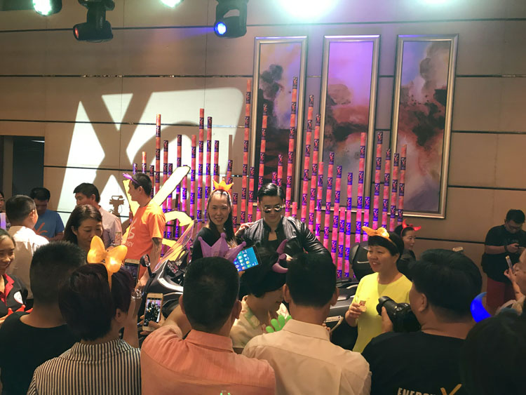 安利旗下运动营养饮料XS上市 助力品牌年轻化